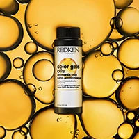 Nové gelové barvy bez amoniaku a&nbsp;silikonů poskytují 100% krytí šedin ve&nbsp;všech odstínech, více výživy, lesku a&nbsp;efekt omlazených vlasů.