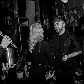 stylist-image-magenta